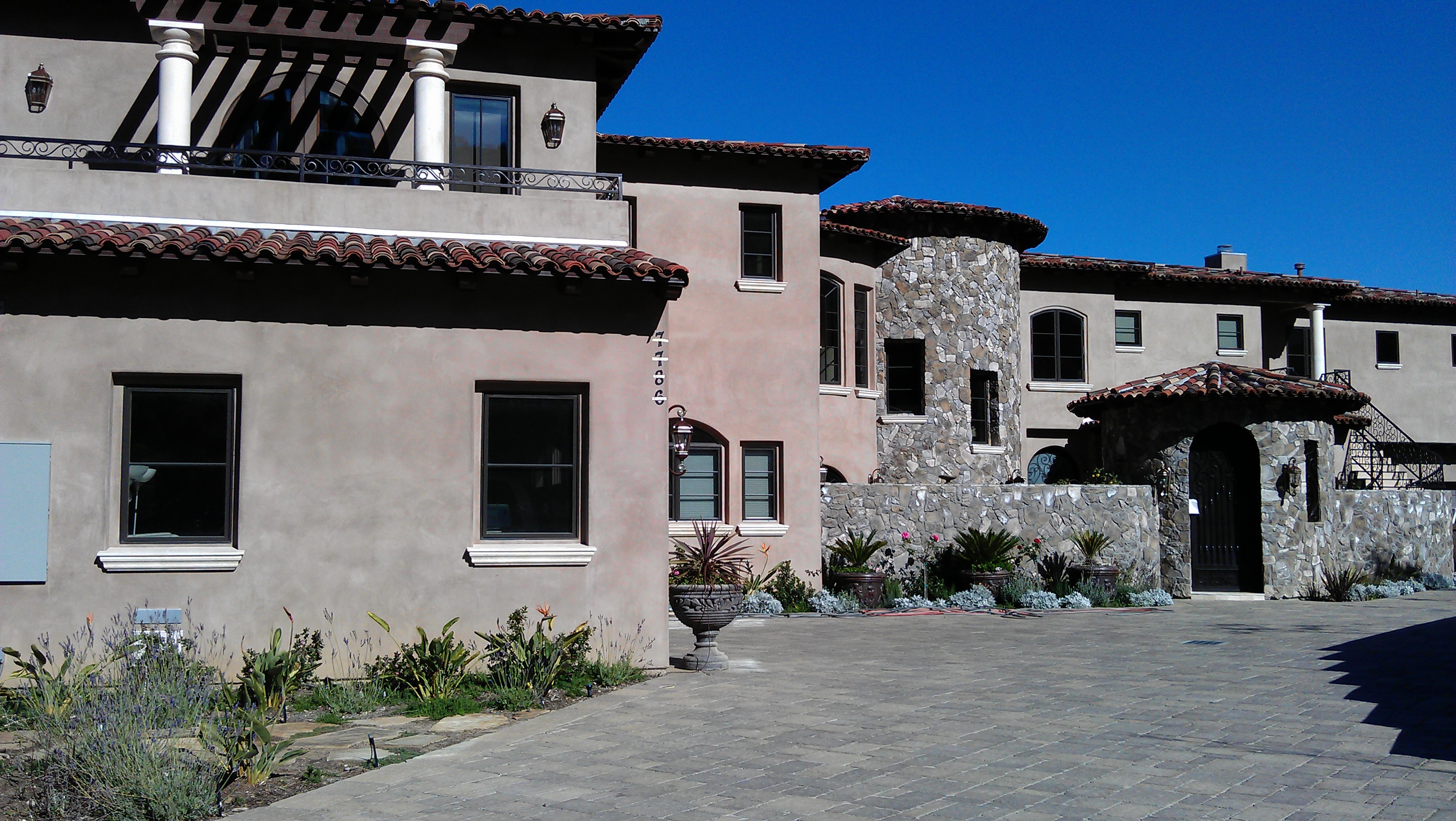 Cielo2front.jpg